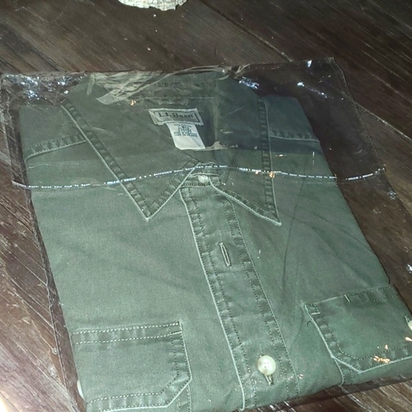 "New" L.L.BEAN Shirt - Picture 1 of 5